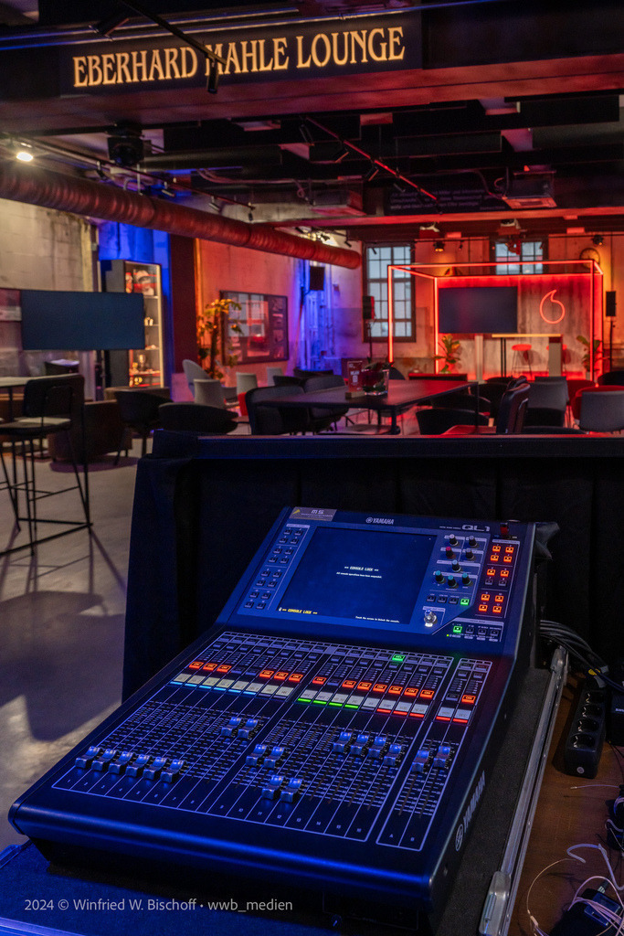 wwb_1908 | <Fotografie> <Video> <Film> <Winfried Bischoff> - Realisiert mit Pictrs.com