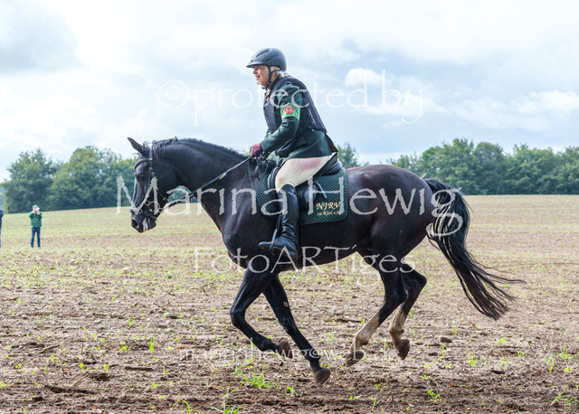 Jagd Perdoel 26 Sony-04096_MarinaHewig | Fotografie, FotoArt, PferdesportArt, Pferdesportfotografie, Landschaftsfotografie, Reisefotografie, Reise, Pferde - Realisiert mit Pictrs.com