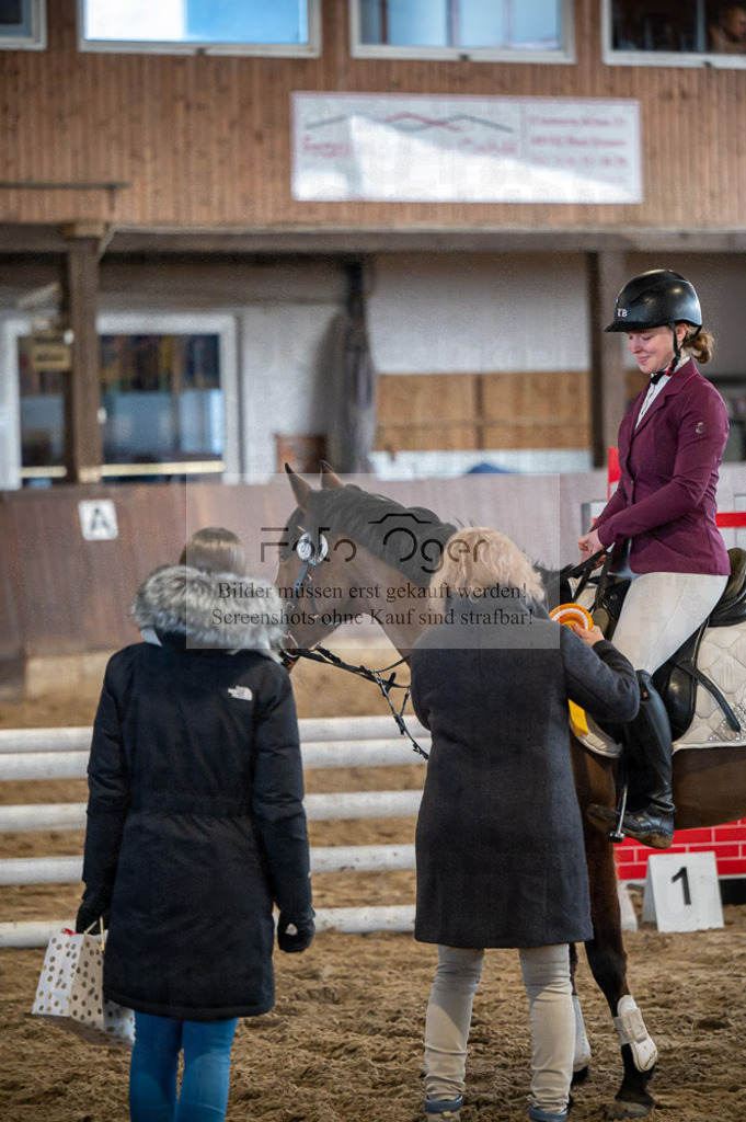 Hallenreittunier Voxtrup 2023 | Entdecke hochwertige Reitturnierfotos von Foto Oger. Professionell, emotional und authentisch – jetzt Lieblingsmomente im Shop bestellen.Deutschlandweite Turnierfotografie. - Realisiert mit Pictrs.com