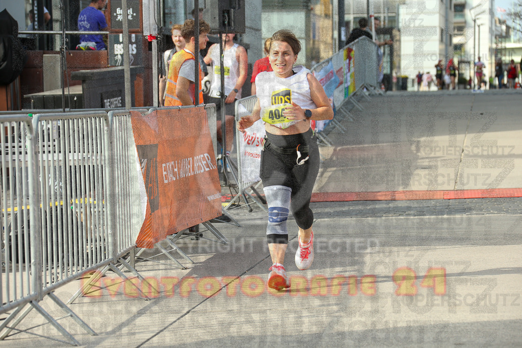 250920_1543_EX1_0564 | Sportfotografie im Rhein-Sieg Kreis, Köln, Bonn, NRW, Rheinland Pfalz, Hessen, etc. Unser Tätigkeitsfeld umfasst den Laufsport vom Volkslauf über den Marathon, Duathlon, Triathon bis zum Ultralauf wie Kölnpfad Ultra oder Schindertrail.