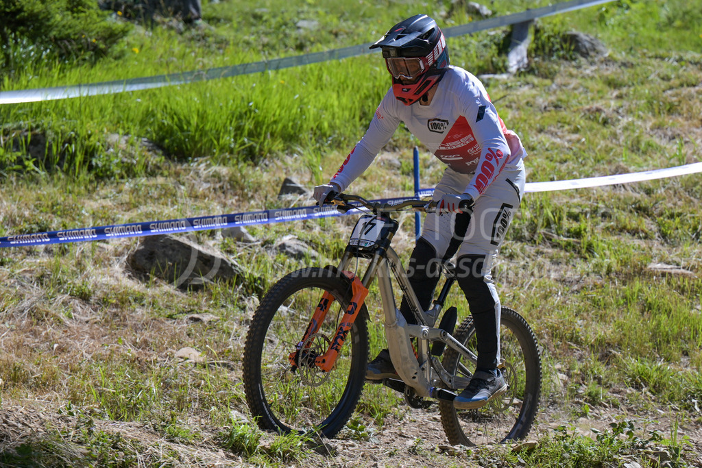 UCI Mountain Bike World Cup Lenzerheide 2022 - Downhill - 9. July 2022 | UCI Mountain Bike World Cup Lenzerheide 2022 - Downhill
Bike Kingdom, Lenzerheide
#17 NORTON Dakotah (USA)
Bild: Sportfotografie Markus Aeschimann | www.markus-aeschimann.ch - Realisiert mit Pictrs.com