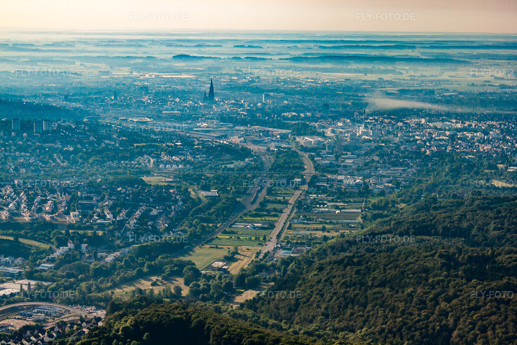 Luftbild: Ortsansicht von Westen im Ortsteil Söflingen in Ulm im Bundesland Baden-Württemberg in Deutschland. Foto: IMG_67165.jpg vom 08.06.2014 durch Werner Riehm/FLY-FOTO.de