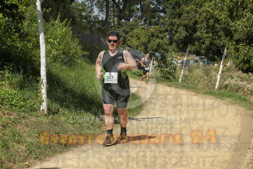 250824_1236_EX1_9926 | Sportfotografie im Rhein-Sieg Kreis, Köln, Bonn, NRW, Rheinland Pfalz, Hessen, etc. Unser Tätigkeitsfeld umfasst den Laufsport vom Volkslauf über den Marathon, Duathlon, Triathon bis zum Ultralauf wie Kölnpfad Ultra oder Schindertrail.