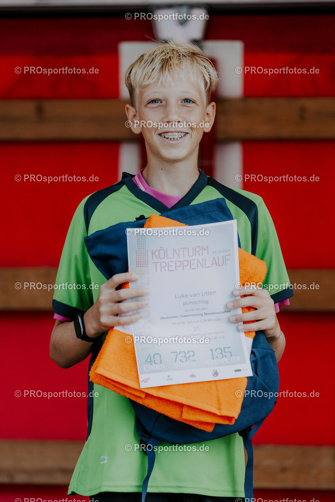 240825_Treppenlauf-295 | Professionelle Fotos Ihrer Laufsportveranstaltung.