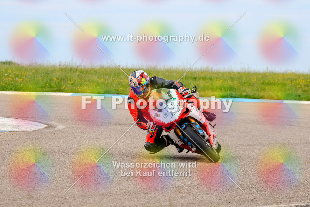 MotoTeam-2732 | Hier findet Ihr Bilder von Touristenfahrten auf der Nürburgring Nordschleife oder von anderen Veranstaltungen die ich besucht habe. Viel Spass beim Durch Schauen 