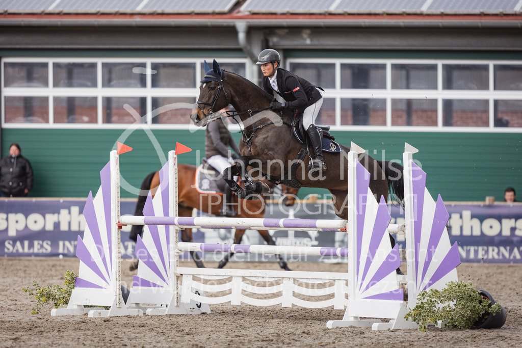 230411_Mühlen_03SprPf-L-400 | Deine schönsten Turniermomente als professionelle Fotos! Entdecke hochwertige Pferdesport-Fotografie im Online-Shop. Jetzt Fotos finden & bestellen!