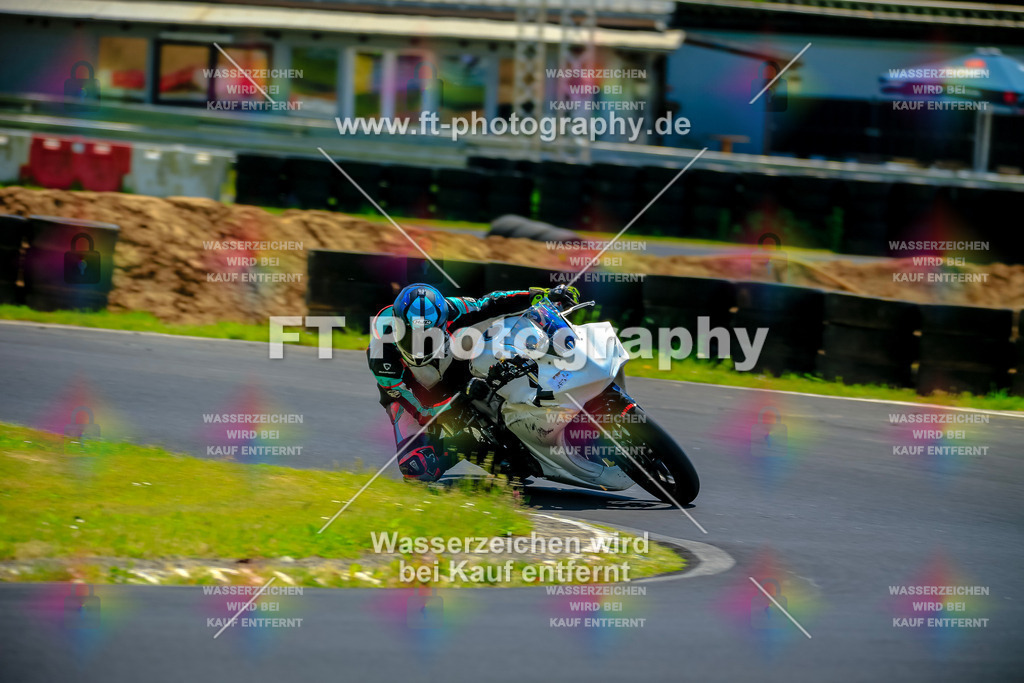 _NBG4264 | Hier findet Ihr Bilder von Touristenfahrten auf der Nürburgring Nordschleife oder von anderen Veranstaltungen die ich besucht habe. Viel Spass beim Durch Schauen 