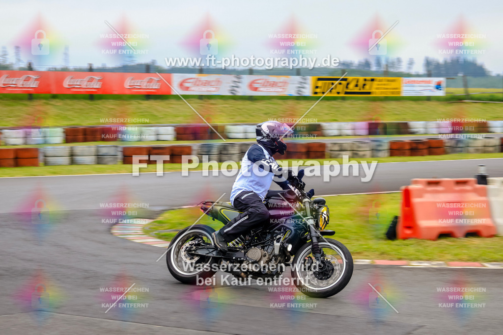 OBK-5356 | Hier findet Ihr Bilder von Touristenfahrten auf der Nürburgring Nordschleife oder von anderen Veranstaltungen die ich besucht habe. Viel Spass beim Durch Schauen 