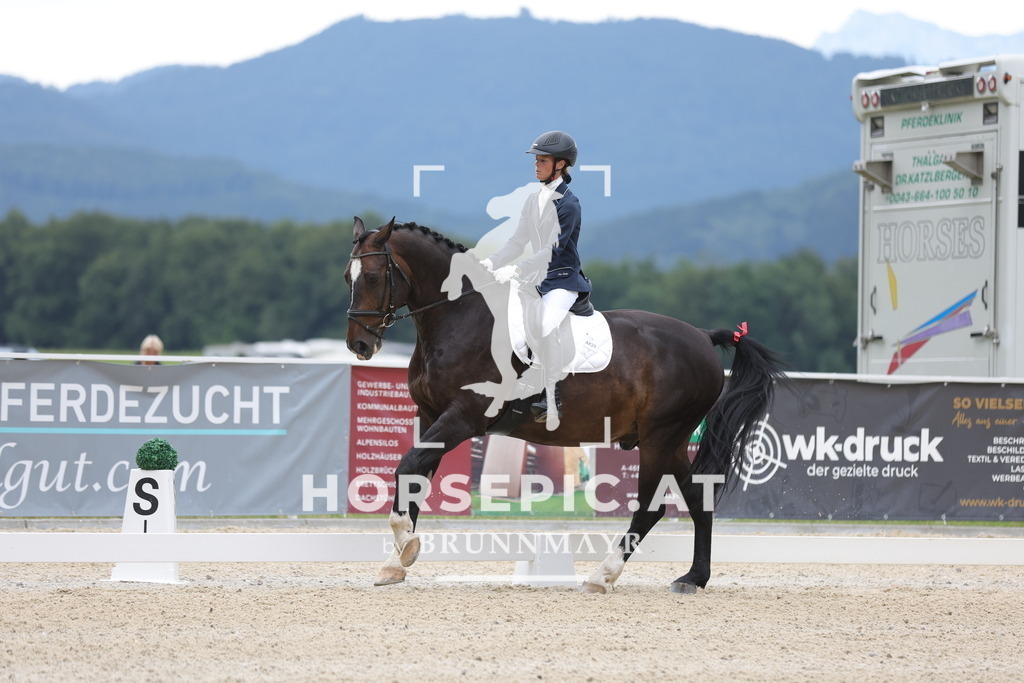 0P6A4560 | Willkommen bei Brunnmayr - Design & Fotografie – Ihrem Spezialisten für Reitturniere und Pferdeveranstaltungen in Oberösterreich, Salzburg und Bayern! Seit über 17 Jahren sind wir leidenschaftlich dabei.