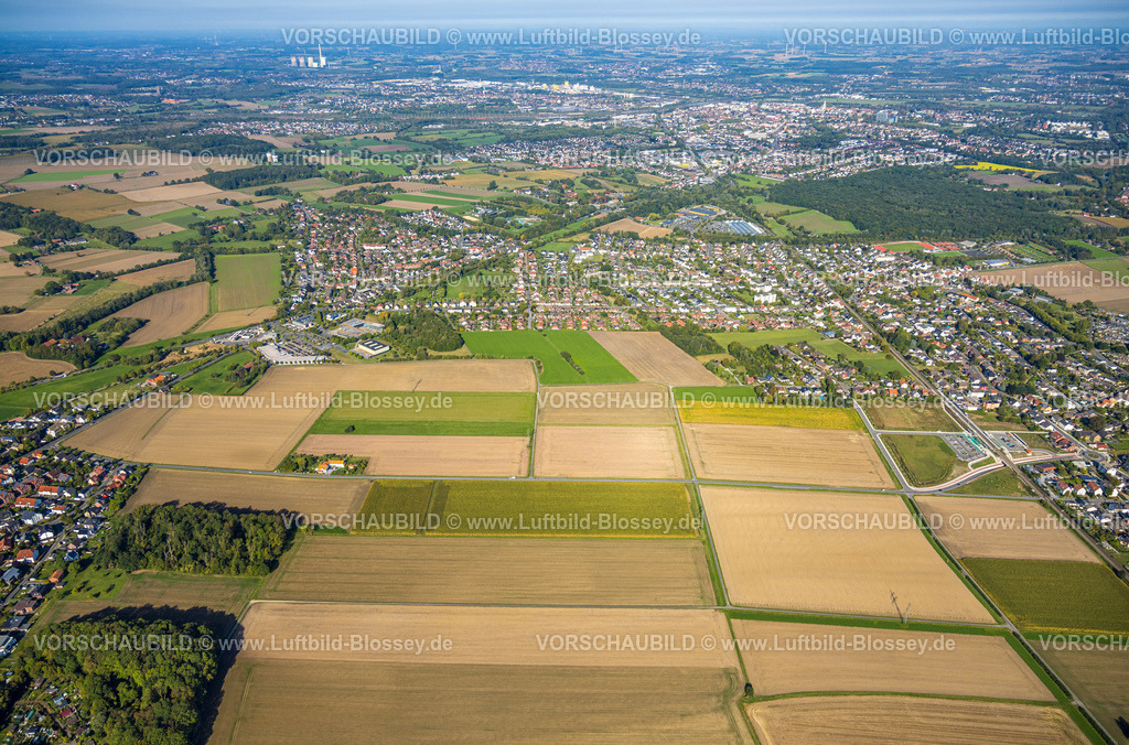 Hamm250900458 | Luftbild, geplanter Haltepunkt in Westtünnen, Baustelle am Südfeldweg und Von-Thünen-Straße für den künftigen Bahnhaltepunkt, Wiesen und Felder am Südfeldweg, Stadtbezirk Rhynern, Hamm, Ruhrgebiet, Nordrhein-Westfalen, Deutschland
