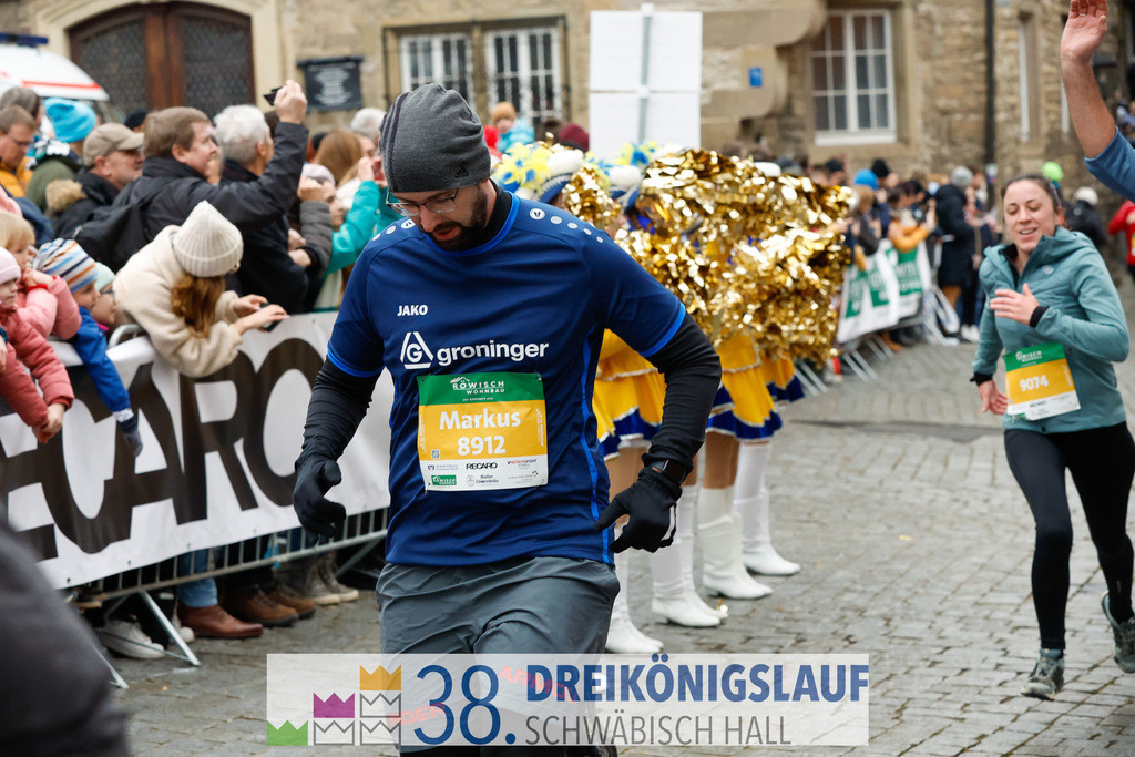 5km Roewisch Wohnbau Cup | 3 Koenigslauf 2024 5km Roewisch Wohnbau Cup - Realisiert mit Pictrs.com