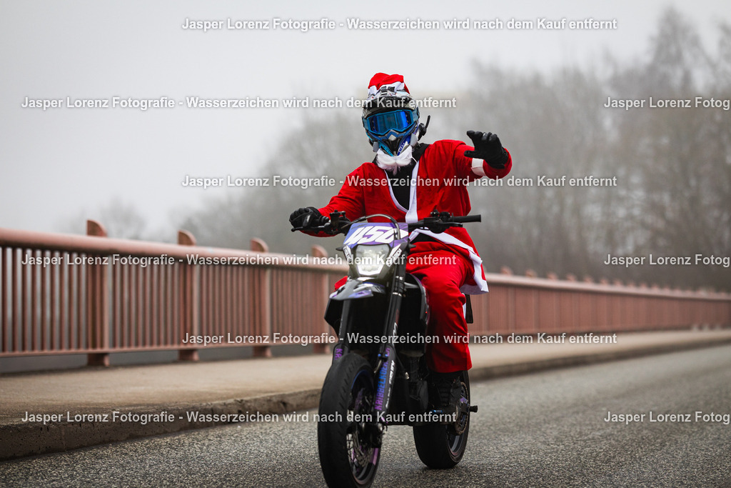 X-Mas Ride I Kiel I 2025 | Jasper Lorenz Fotografie - Realisiert mit Pictrs.com