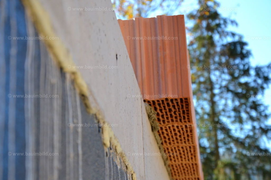bib-lg07-mauerarbeiten-0064 | Nach LV-Leistungsgruppen sortierte Detailfotos über den Bau eines Hauses. Alle Hausbau-Bilder direkt vom Urheber und Autor der Website Haus-Selber-Bauen.com