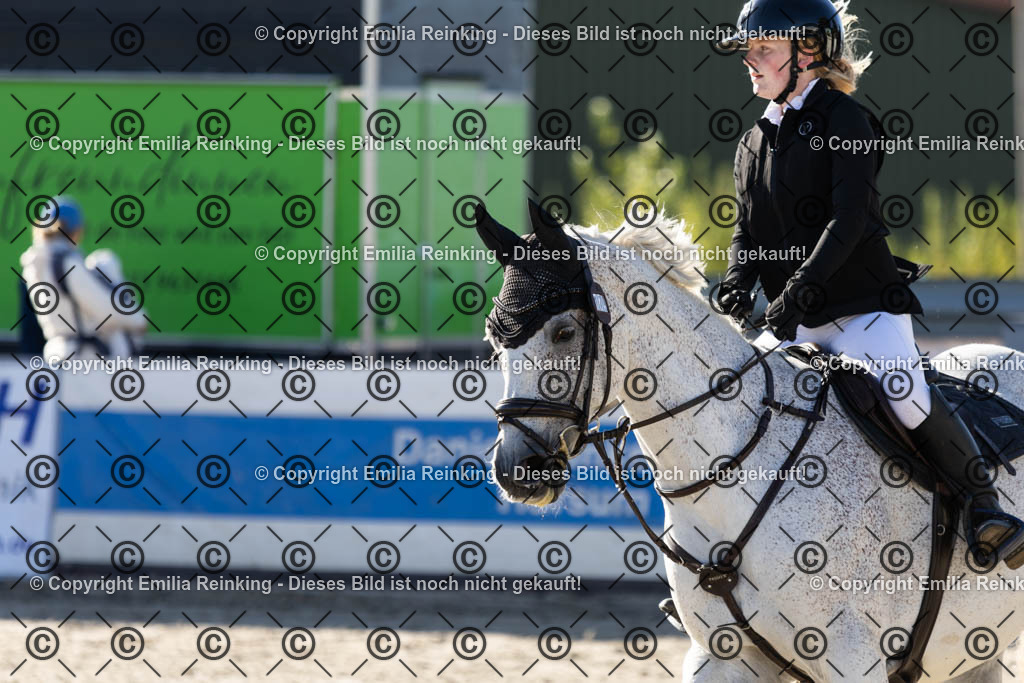 CL5A1148 | Emilia Reinking Fotografie - Realisiert mit Pictrs.com