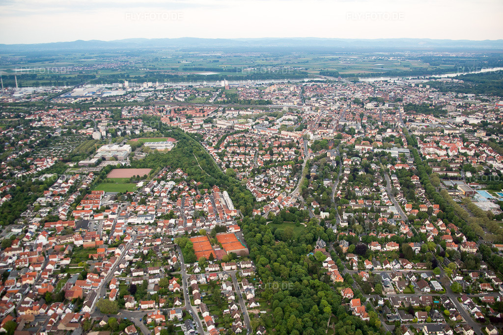 Luftbild: Ortsteil Hochheim im Ortsteil Hochheim in Worms im Bundesland Rheinland-Pfalz in Deutschland. Foto: IMG_088561.jpg vom 17.05.2016 durch Werner Riehm/FLY-FOTO.de