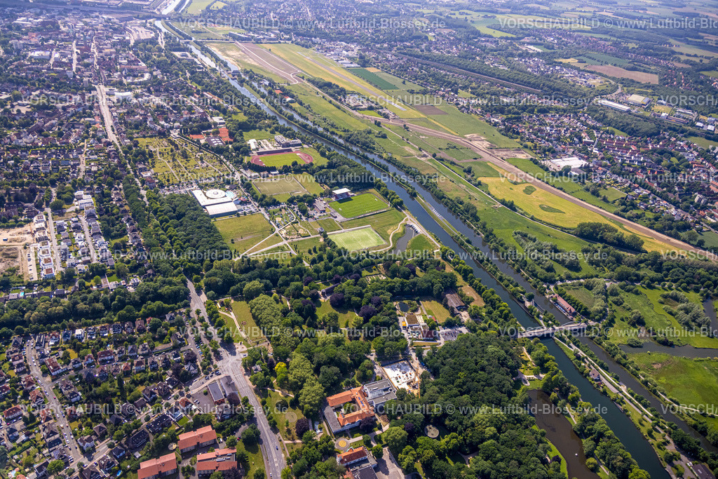 Hamm220504795 | Luftbild, Sportzentrum Ost mit Jahnstadion, Maximare Erlebnistherme Bad Hamm, Ostenfriedhof, Datteln-Hamm-Kanal, Fluss Lippe, Flugplatz, Mitte, Hamm, Ruhrgebiet, Nordrhein-Westfalen, Deutschland