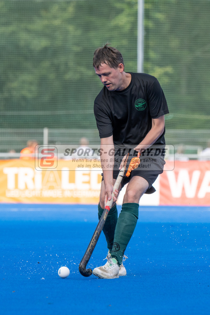 SFE_20240817_0217 | Krefeld, Deutschland, 17.08.2024:  European Cup for Recreational Hockey Players im KTHC Stadion Rot-Weiss Köln Tennis and Hockey Club am 17.08.2024 in Krefeld, Deutschland. (Foto von Stephan Fehrmann)Krefeld, Germany, 17.08.2024: European Cup for Recreational Hockey Players in KTHC Stadion Rot-Weiss Köln Tennis and Hockey Club at 17.08.2024 in Krefeld, Deutschland. (Foto from Stephan Fehrmann)