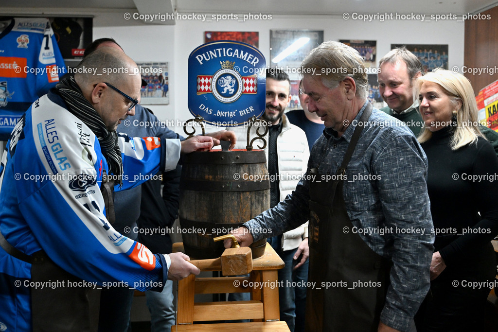 ESC Steindorf vs. ESV Ferlach  | VIP Raum Bieranstich ESC Steindorf, ESC Steindorf vs. ESV Ferlach , ESC Steindorf vs. ESV Ferlach  am 15.02.2026 in Steindorf (Ossiachersee Halle), Austria, (Photo by Bernd Stefan)