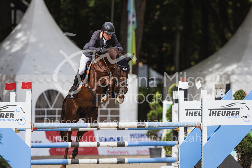 240912_OWLCh_SprPf-M-166 | Deine schönsten Turniermomente als professionelle Fotos! Entdecke hochwertige Pferdesport-Fotografie im Online-Shop. Jetzt Fotos finden & bestellen!