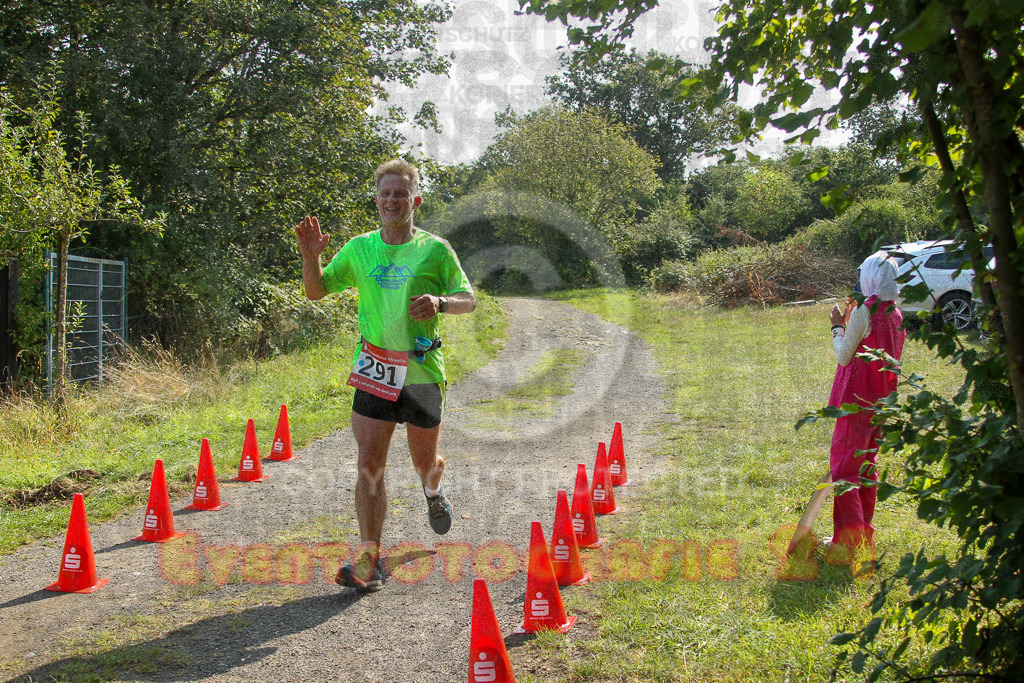 240831_1154_EV4_4640 | Sportfotografie im Rhein-Sieg Kreis, Köln, Bonn, NRW, Rheinland Pfalz, Hessen, etc. Unser Tätigkeitsfeld umfasst den Laufsport vom Volkslauf über den Marathon, Duathlon, Triathon bis zum Ultralauf wie Kölnpfad Ultra oder Schindertrail.