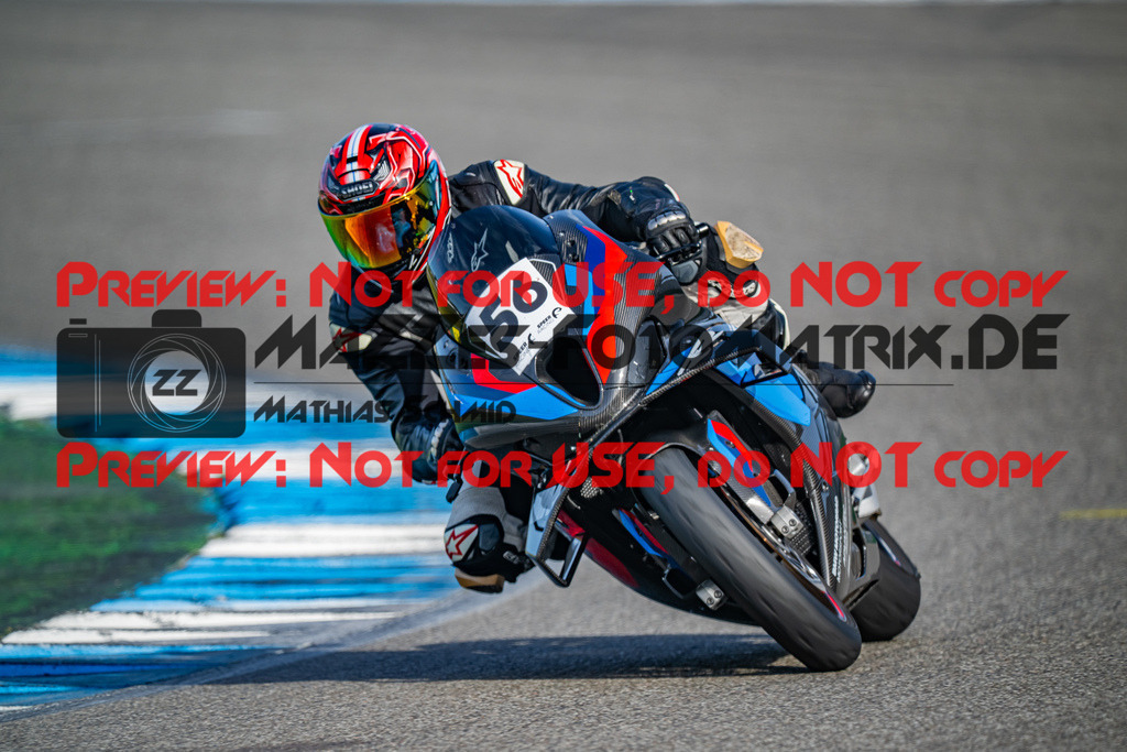 MaZZes_Fotomatrix_20260406_6007705_7193 | GELB