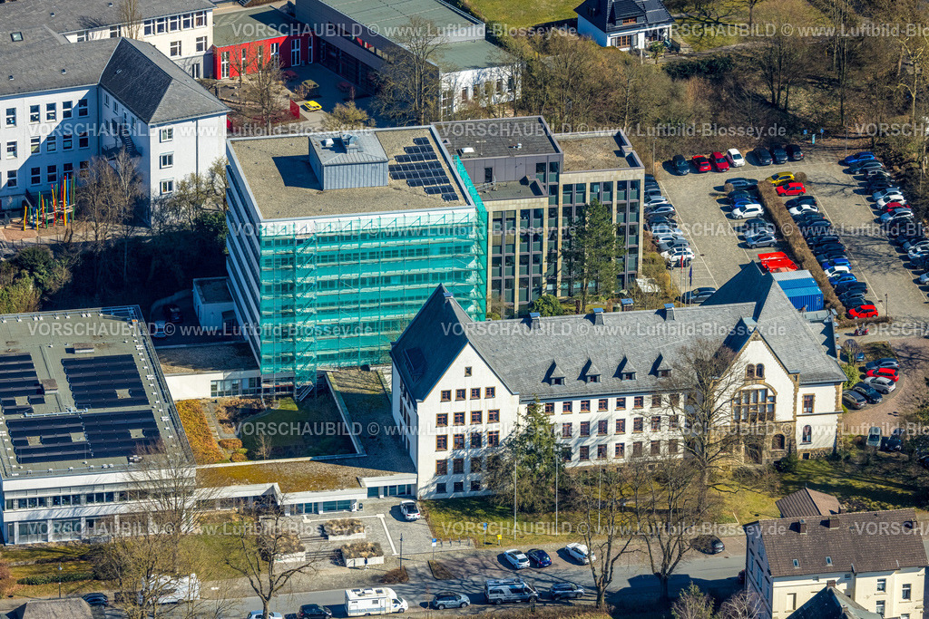 Arnsberg250305342 | Luftbild, Bezirkregierung und Kreisverwaltung Arnsberg, Baustelle mit Fassadenverkleidung, Arnsberg, Sauerland, Nordrhein-Westfalen, Deutschland