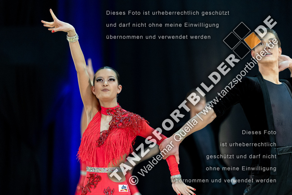 20240120-00975 | Hier finden Sie Tanz Bilder vom Latein und Standard Formationen tanzen. Sportbilder vom Tanzsport. Schöne Fotos und von Weltmeisterschaft, Europameisterschaft, Bundesliga, Regionalliga, Oberliga und Landesliga sowie von GOC Stuttgart, DanceComp, WM Bremen