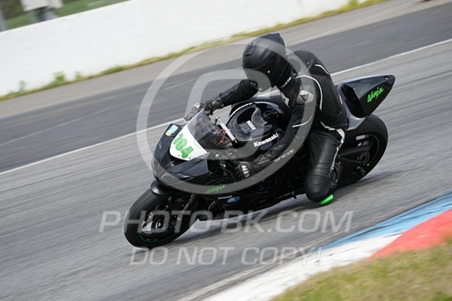 2024_04_29_PBK_14045 | Sportfotografie; SlowMotion; Video; Rennstrecke; Hafeneger; Speer; Racing; RSE; BMW; CBO; Trackday; Motorsportarena; Hockenheimring; Brno; Most; Barcelona; Valencia