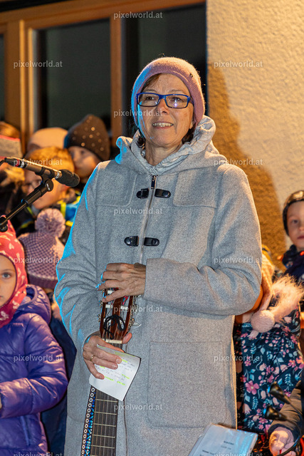 Laternenfest in St. Martin | Bildershop von pixelworld.at - Realisiert mit Pictrs.com