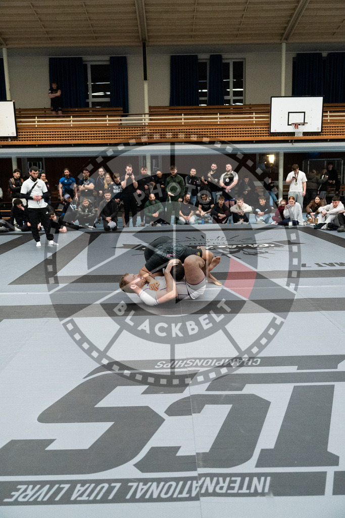 20251129PBB9217 | Fighters compete during the luta livre competition ILLCS XI winter edition on November 29, 2025 in Hannover, Germany.