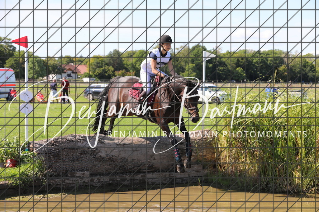 AZ2A0451 | Benjamin Bartmann Photomoments