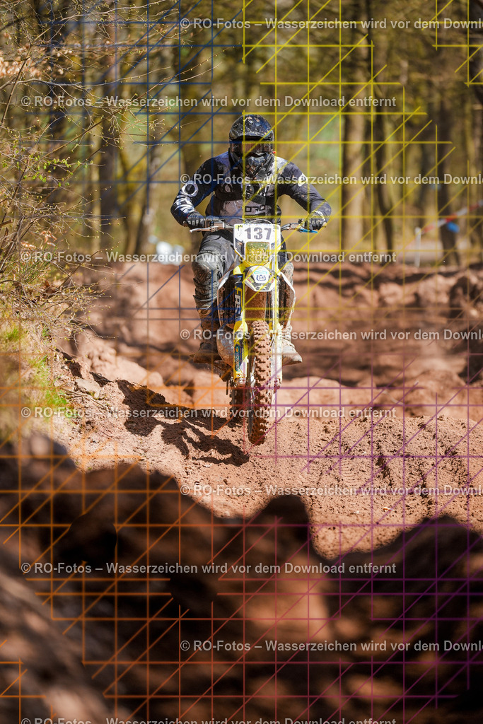 2 Lauf Mernes-1385 | Sportfotografie von RO-Fotos: Motorsport, Motocross, Enduro, Laufveranstaltungen und Triathlon. Professionelle Fotos von Sportlern und Events. - Realisiert mit Pictrs.com