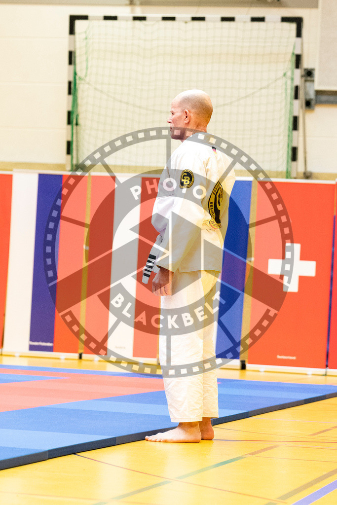 20231118PBB11628 | Fighters compete during the AJP Tour 600 Frankfurt Championship in Frankfurt/Main, Germany, on November 18, 2023.