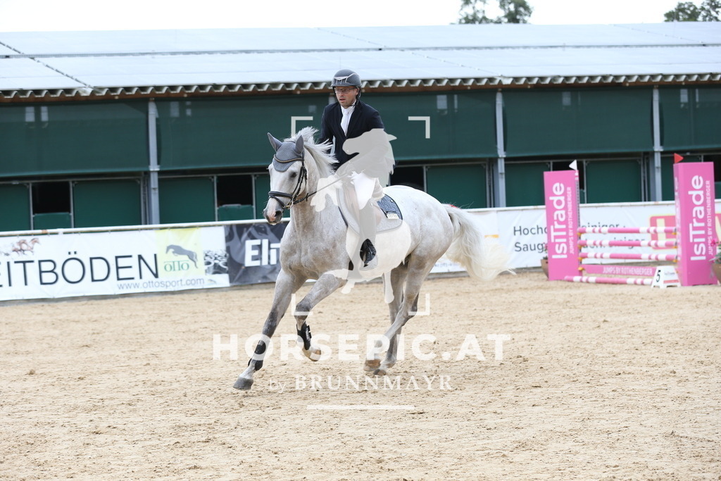 DL2Q5292 | Willkommen bei Brunnmayr - Design & Fotografie – Ihrem Spezialisten für Reitturniere und Pferdeveranstaltungen in Oberösterreich, Salzburg und Bayern! Seit über 17 Jahren sind wir leidenschaftlich dabei.