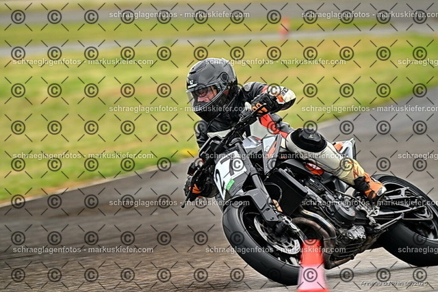 25bt02-0014 | markuskiefer.com - Realisiert mit Pictrs.com