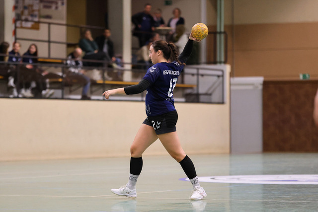 Handball I Damen I Saison 2025-2026 I Verbandsliga Süd I HSG Kalkberg 06 - MTV Dänischenhagen I 14.12.2025.228 | Juliane Steffens (12, HSG Kalkberg 06) - Realisiert mit Pictrs.com