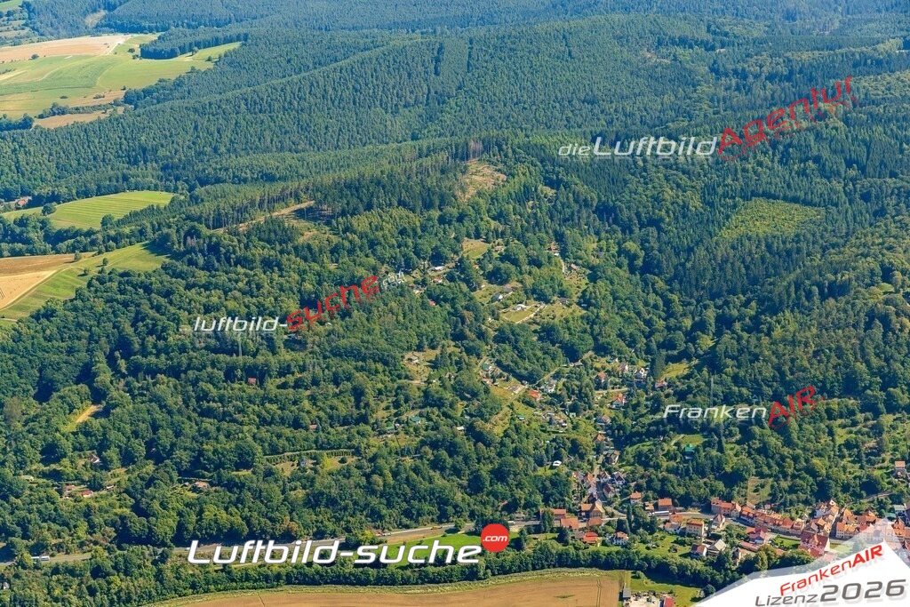 Neue Luftbildaufnahme der Stadt Wasungen - Das Luftbild wurde 2025 vom UL-Flugzeug heraus erstellt ( keine Drohnenaufnahme ) - Hochauflösende Luftaufnahme - für Wandbilder und großformatige Ausdrucke geeignet. Das besondere Geschenk!Hier alle&nbsp;Infos zur Lizenzierung der LuftaufnahmeWir fliegen auch dieses Jahr wieder in Ihre Region um Luftbilder zu erstellen.- Luftbild anfragen