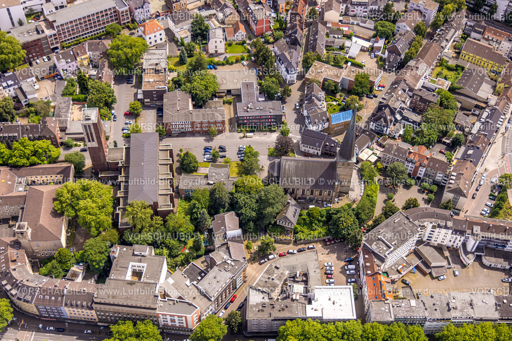 Muelheim240703136 | Luftbild, Wohngebiet und evang. Petrikirche in der Stadtmitte, Altstadt I, Mülheim an der Ruhr, Ruhrgebiet, Nordrhein-Westfalen, Deutschland