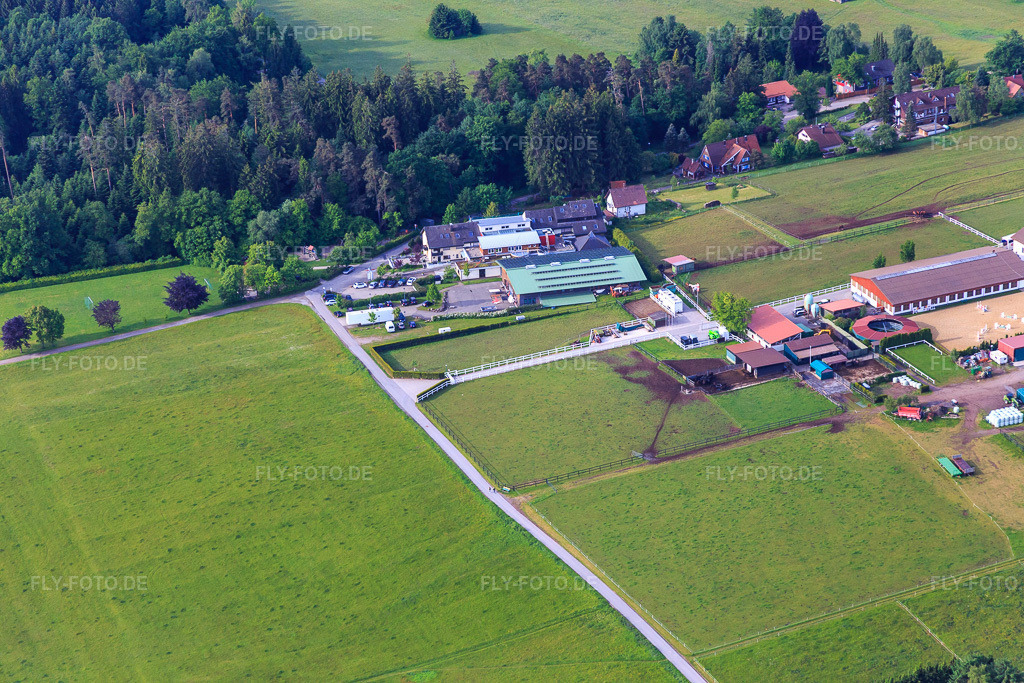 Luftbild: EC Freizeit- und Schulungszentrum Dobel in Dobel im Bundesland Baden-Württemberg in Deutschland. – Foto: IMG_079849.jpg vom 31.05.2015 durch Werner Riehm/FLY-FOTO.de – Auflösung des Originals: 5472 x 3648 px – EC Freizeit- und Schulungszentrum