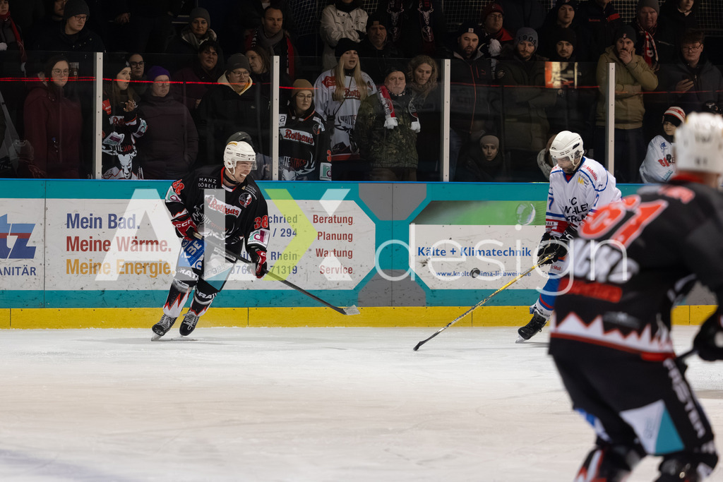 Eishockey I Herren I Saison 2025-2026 I Regio League | 3. Liga Regular Season Gr. 1 ZS | Men I 17. Spieltag I EHC Herrischried - HC Wohlen Freiamt I 01.02.2026 | Hochwertige Sportfotos kaufen & lizenzieren für Medien, Vereine, Agenturen & Sportler:innen. Entdecke professionelle Sportfotografie im Bildshop von Alexander Franzen. - Realisiert mit Pictrs.com