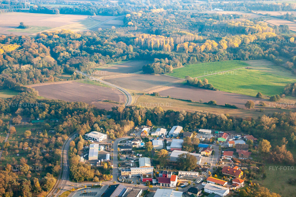 Luftbild: Gewerbegebiet Mittelwegring in Jockgrim im Bundesland Rheinland-Pfalz in Deutschland. Foto: IMG_46139.jpg vom 23.10.2011 durch Werner Riehm/FLY-FOTO.de