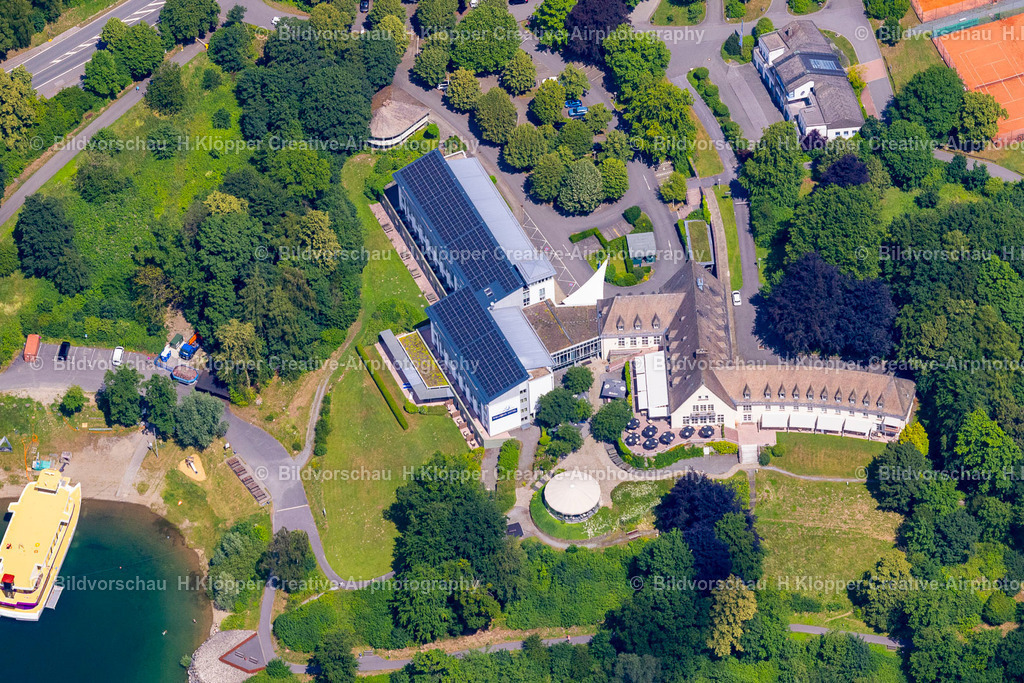 Luftbild Meschede-5110 | Luftbildfotografie Gebäudekomplex der Hotelanlage " Welcome Hotel Meschede/Hennesee " in Meschede - Realisiert mit Pictrs.com