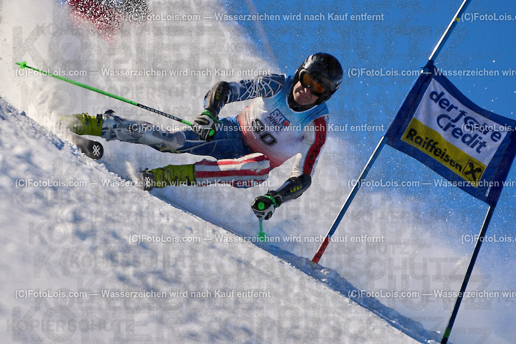 ALP4489_MASTERS-Cup_GS-A Herrn_Bader Paul | (C)FotoLois.com, Alois Spandl. FIS Masters-Cup Wildschönau, Giant Slalom auf der Piste Schatzberg GS, Siegerehrung auf dem Dorfplatz Niederau, Sa 13. Januar 2024.