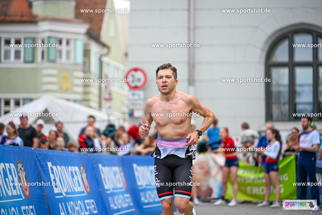 SZI_5651 | Stadttriathlon Erding 2025. #yourpictrs #sportshot_your_pictrs @Sportshotphotography #stadttriathlonerding Copyright: www.sportshot.de