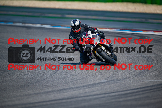 MaZZes_FotoMatrix_240701_6007705_0300 | GELB