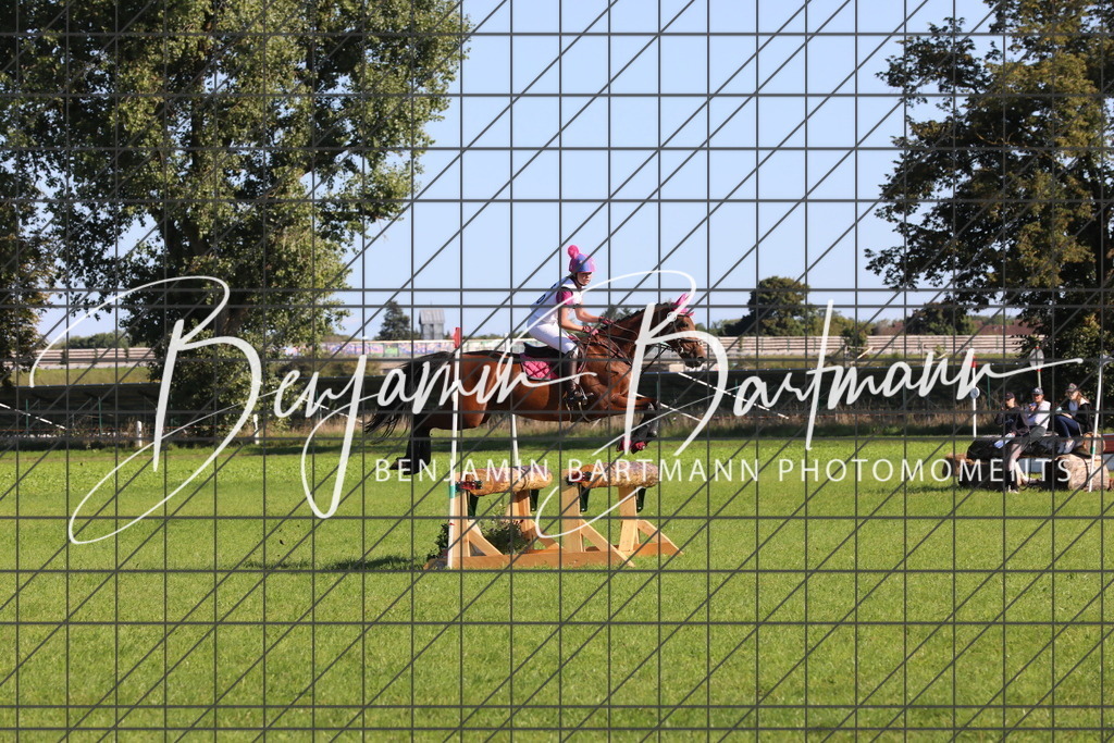 AZ2A1017 | Benjamin Bartmann Photomoments