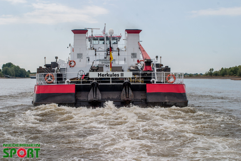 Rheinfaehre_OrsoyWalsum_290722_07 | Bildergalerie von Sport-Ereignissen aber auch von weiteren spannenden Dingen - nicht nur vom Niederrhein. In Anlehnung an den bekannten Spruch von Hanns Dieter Hüsch heißt das Motto: "Niederrhein ist überall".  - Realisiert mit Pictrs.com