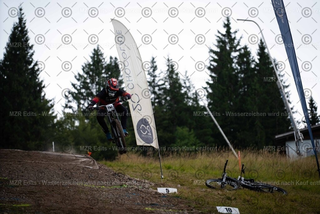 x-541 | mzredits - Realisiert mit Pictrs.com