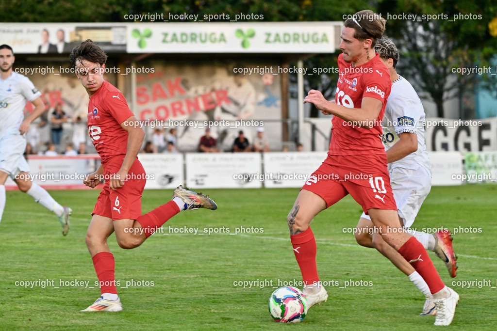 SAK vs. SC St. Veit | #6 Julian Hufnagl SC St. Veit, #10 Nando Lupar SAK, #91 Raphael Kulterer SC St. Veit, SAK vs. SC St. Veit, SAK vs. SC St. Veit am 19.09.2025 in Klagenfurt (Sportpark Welzenegg), Austria, (Photo by Bernd Stefan)