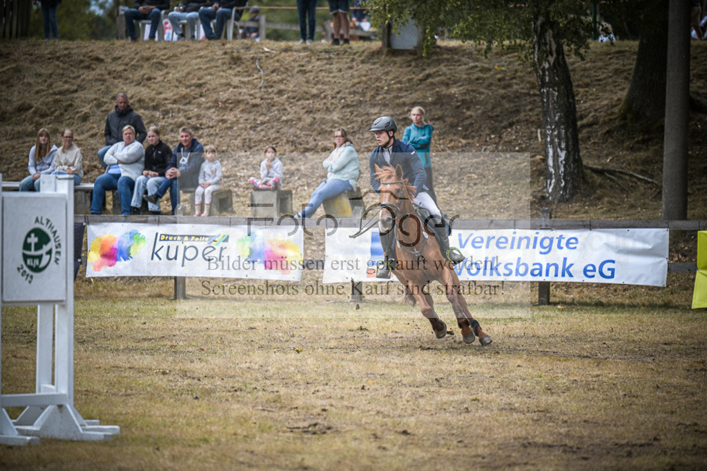 DOS_0163 | Entdecke hochwertige Reitturnierfotos von Foto Oger. Professionell, emotional und authentisch – jetzt Lieblingsmomente im Shop bestellen.Deutschlandweite Turnierfotografie. - Realisiert mit Pictrs.com